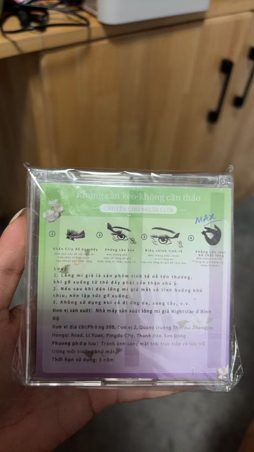 Back of the sample packaging photographed for Lury Beauty on 21 September 2026; sample labelled Girl Group 1.0