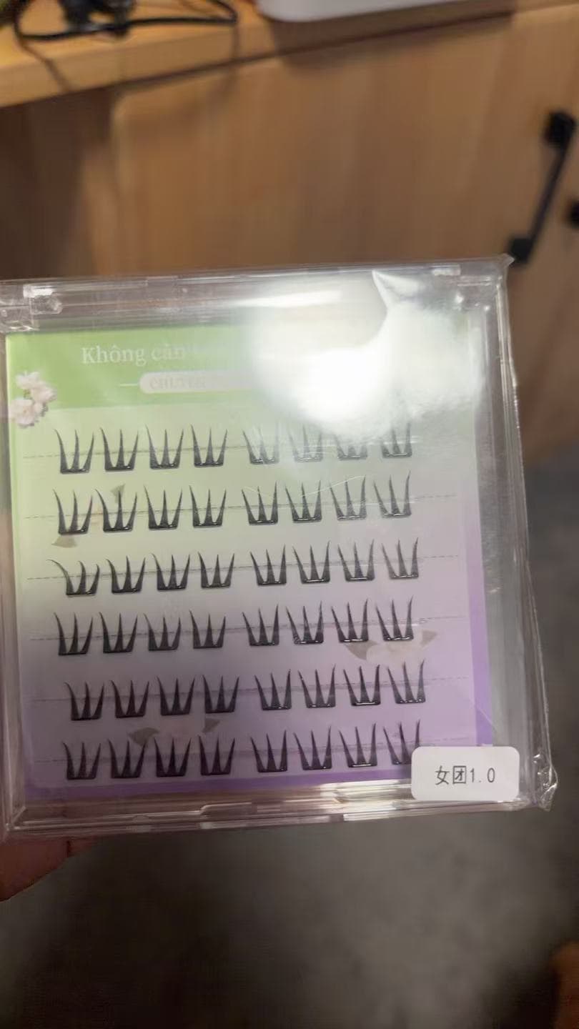 Original sample packaging photographed for Lury Beauty on 21 September 2026; sample labelled Girl Group 1.0