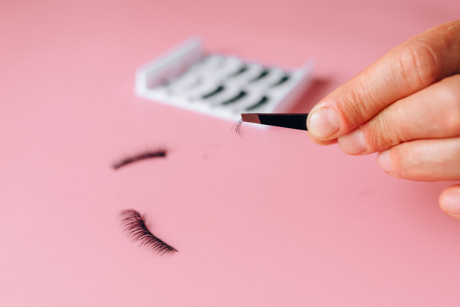 Beauty model wearing dramatic false eyelashes for OEM lash brand development